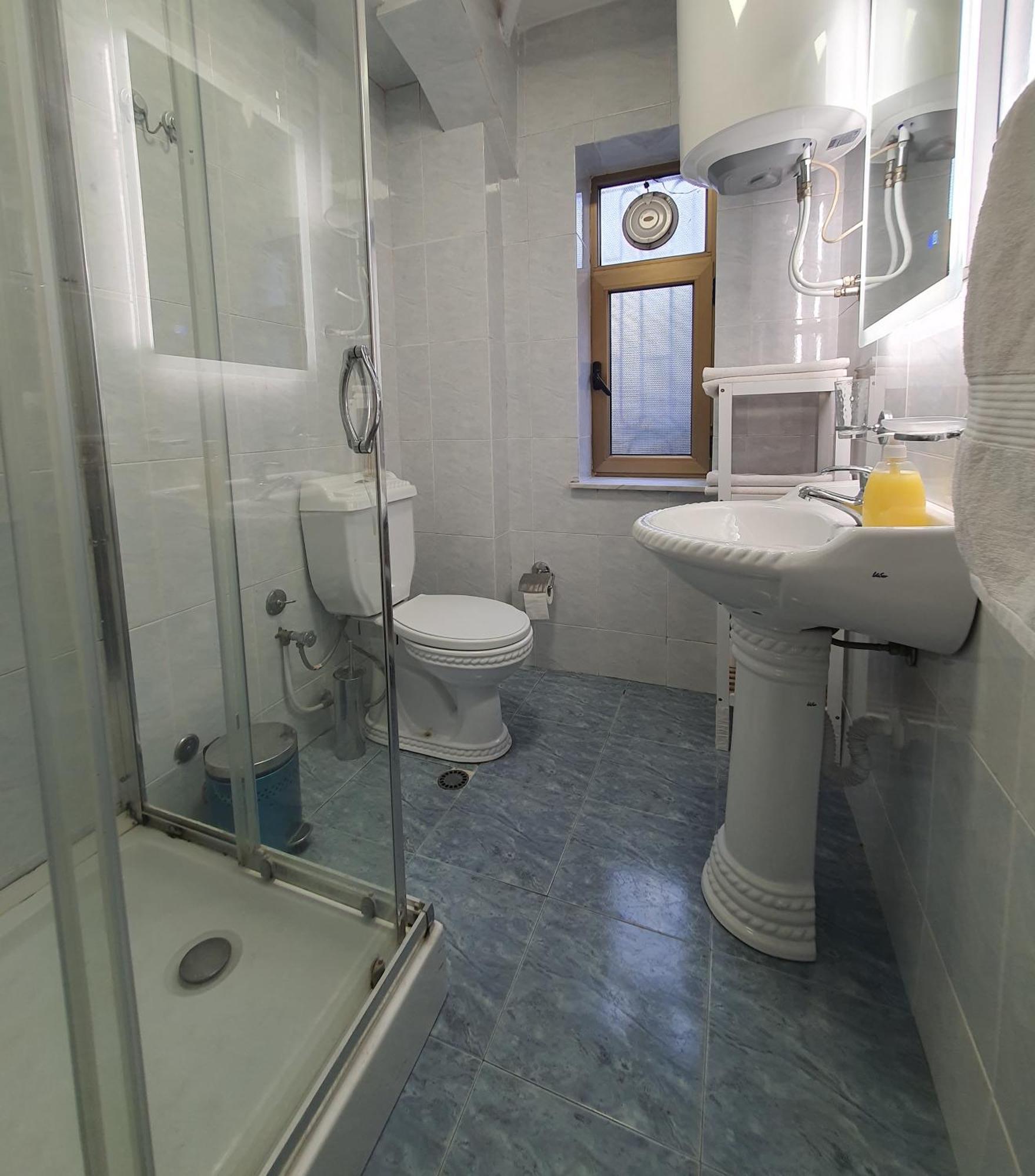 Central Home Away From Home Szkodra Zewnętrze zdjęcie
